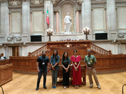 Researchers at the parliament