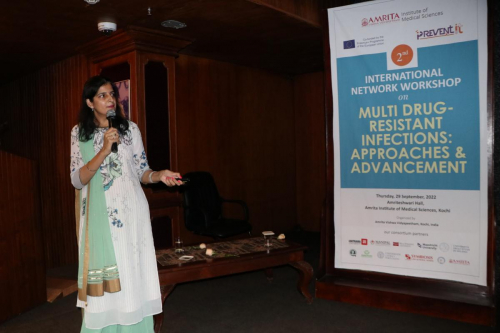 Dr. Kiranjeet Kaur livering a session on Diagnosis of MDR infections